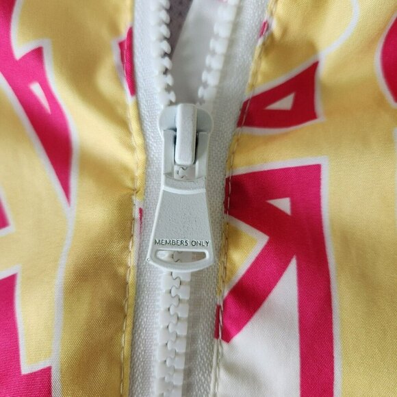 Members Only Garfield & Odie Paw Print Graphic Windbreaker Jacket Cartoon M - Picture 12 of 16